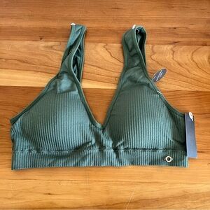 NWT Women’s Danskin Sports Bra Removable Cups Ribbed Olive Green Size XL